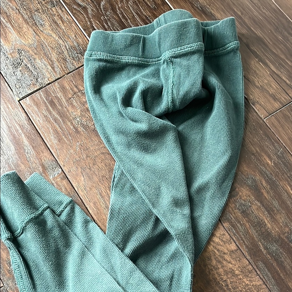 Hanna Anderson Green Ribbed Leggings
